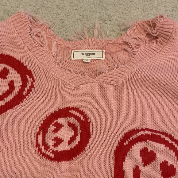 Pink heart eye smiley v-neck sweater - Picture 3 of 3